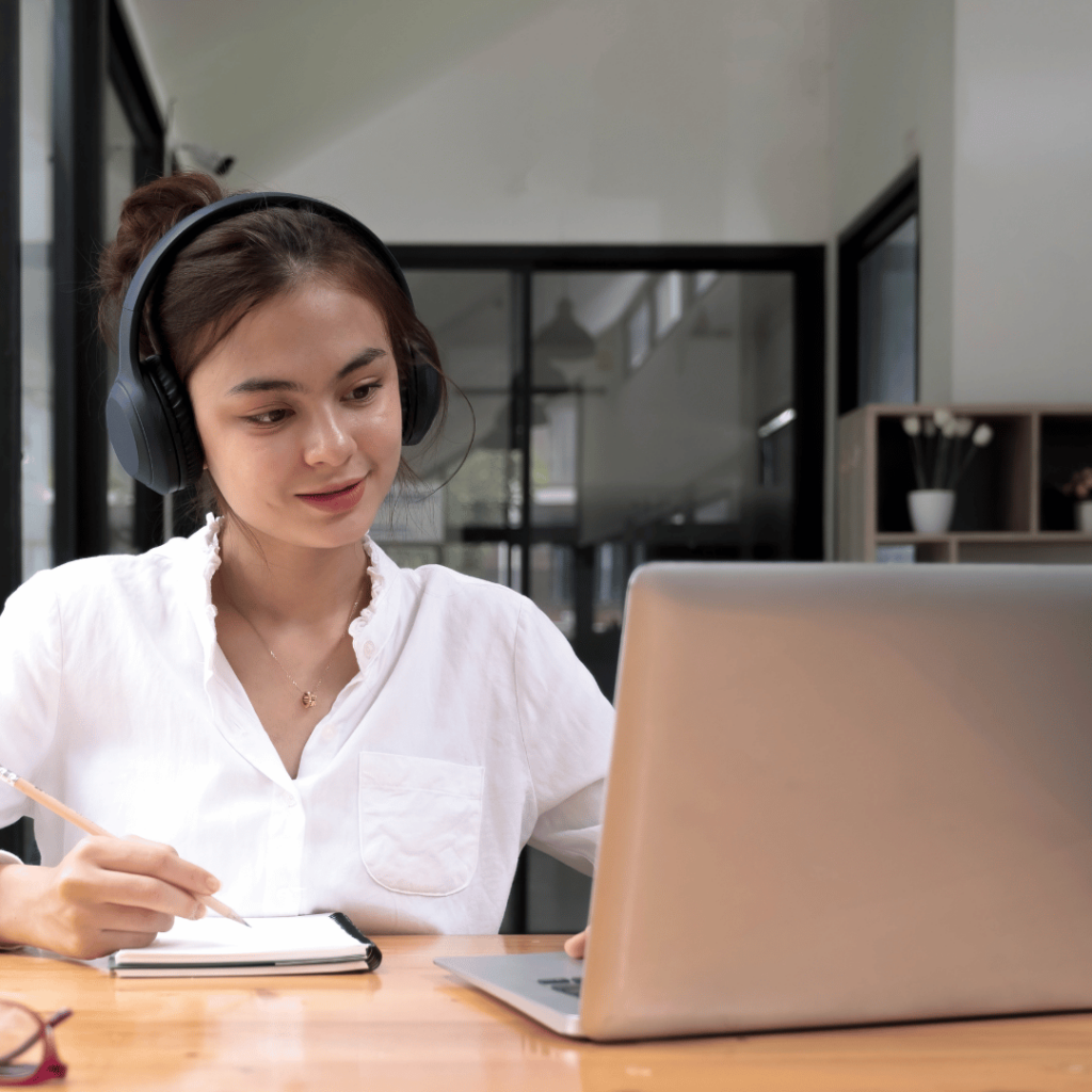 Online translation in UAE